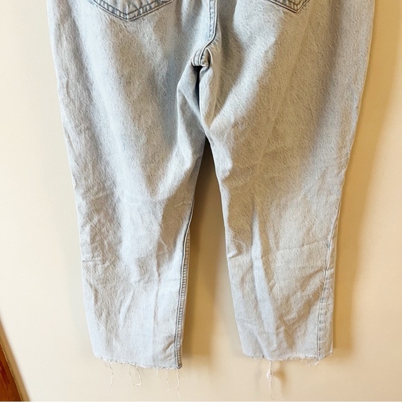 Zara Light Blue Wash High Rise Straight Leg Jeans Distressed Size 6 - Picture 7 of 7